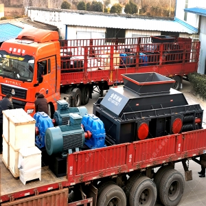 2PG1510鵝卵石制砂機設備 兩臺大型制砂機發往新疆