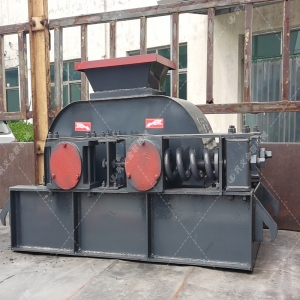 SCF66爐渣粉碎機發往陜西