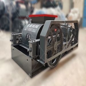 對輥破碎機生產現場圖片2