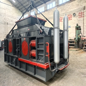 2PG1508液壓直連式對(duì)輥破碎制砂機(jī)發(fā)貨圖片