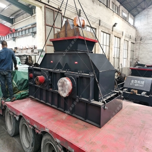 小型顎式破碎機發往重慶破碎礦石