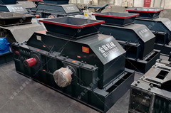 2PGY1208型半自動(dòng)液壓對(duì)輥破碎機(jī)發(fā)往廣西