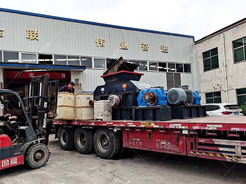 1200x800大型直連式對輥制砂機發(fā)貨圖片