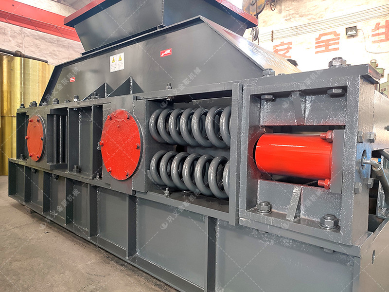 2PG1208半自動(dòng)液壓對輥破碎制砂機(jī)發(fā)貨圖片