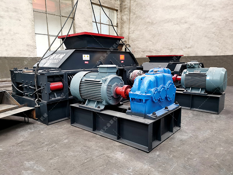 對(duì)輥破碎制砂機(jī)發(fā)往陜西商洛