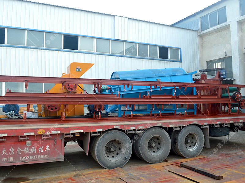 雙級粉碎機(jī)生產(chǎn)線設(shè)備發(fā)往云南瀾滄 雙級粉碎機(jī)生產(chǎn)線設(shè)備發(fā)往云南瀾滄