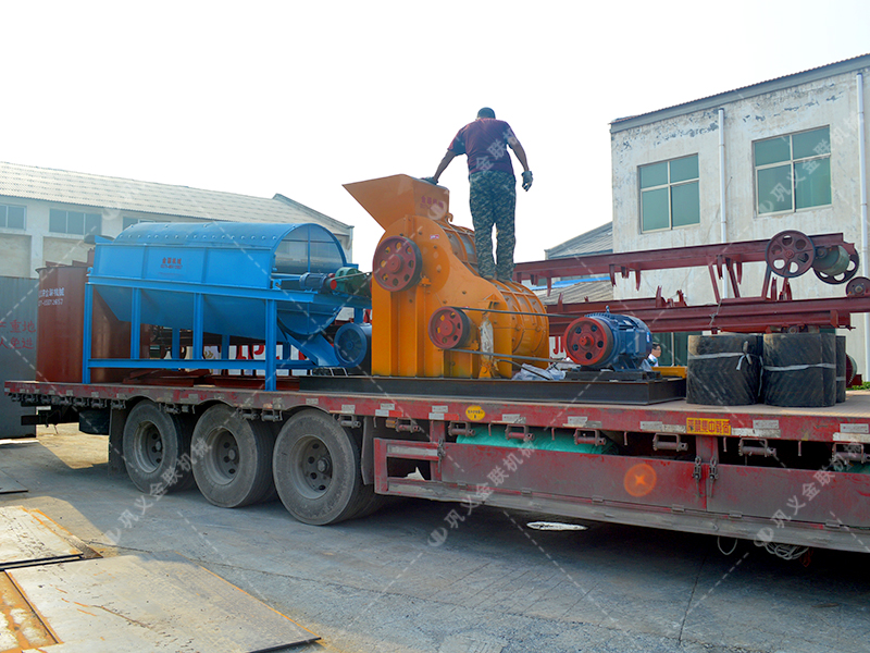 雙級粉碎機(jī)生產(chǎn)線設(shè)備發(fā)往云南瀾滄 雙級粉碎機(jī)生產(chǎn)線設(shè)備發(fā)往云南瀾滄