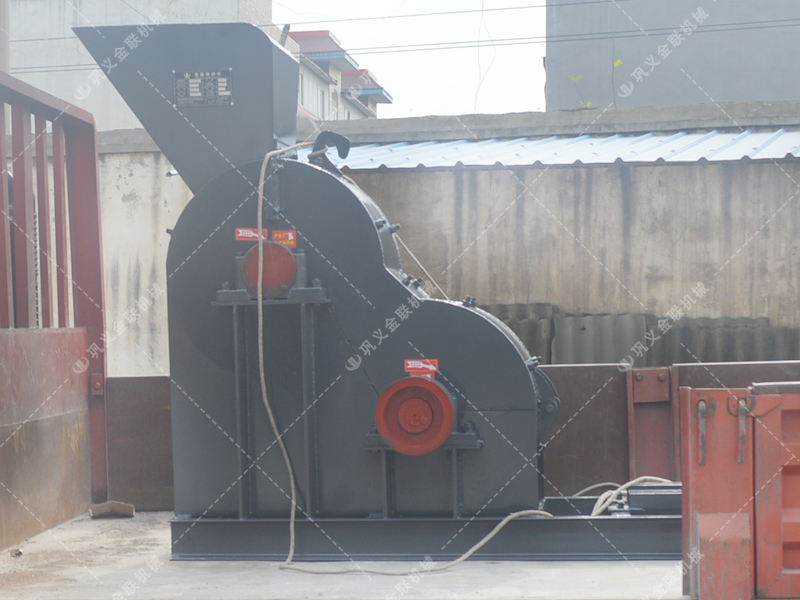 64雙級粉碎機發往山東粉碎粉煤灰