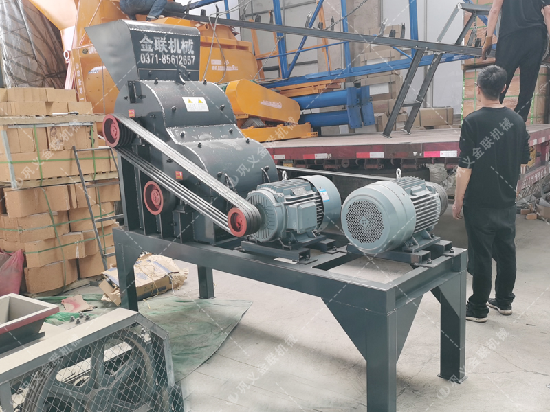 小型雙級破碎機(jī)發(fā)往甘肅破碎煤