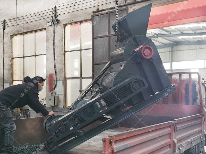 雙級(jí)粉碎機(jī)發(fā)往山東破碎煤矸石 雙級(jí)粉碎機(jī)發(fā)往山東破碎煤矸石