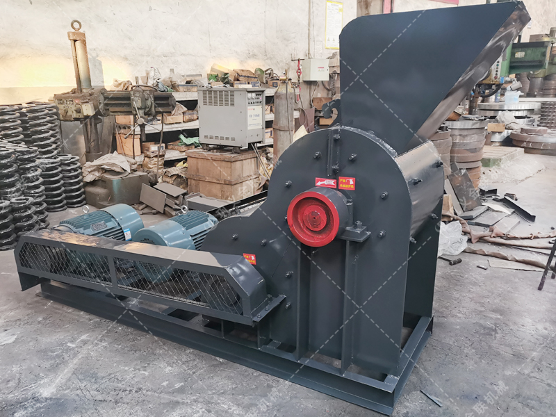 雙級(jí)粉碎機(jī)發(fā)往山東破碎煤矸石