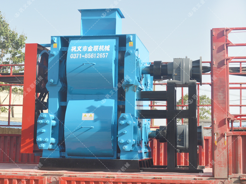 4PG0806四輥破碎機發往廣西破碎鐵礦石