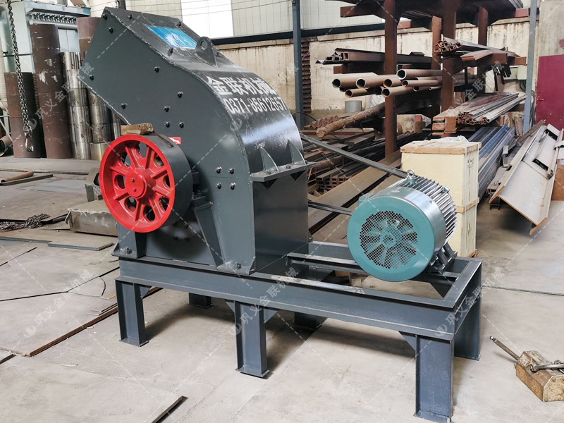 不銹鋼錘式破碎機發往河北粉碎化肥