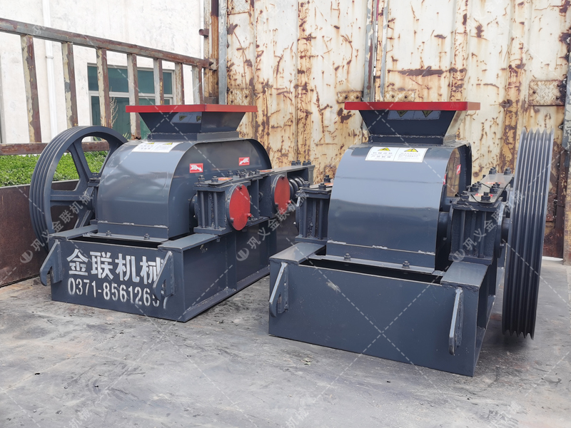 2PG400*250小型對輥破碎機發往浙江