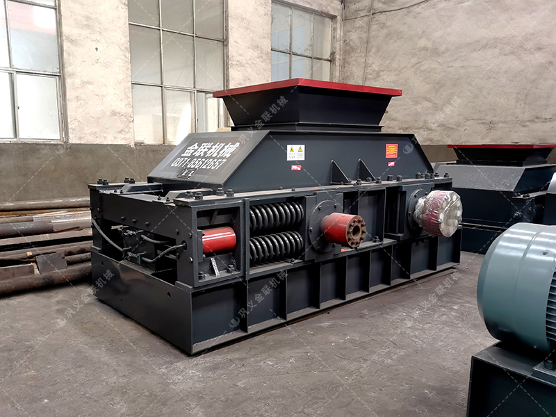 2PGY1200x800半自動液壓對輥制砂機發往湖北 2PGY1200x800半自動液壓對輥制砂機發往湖北