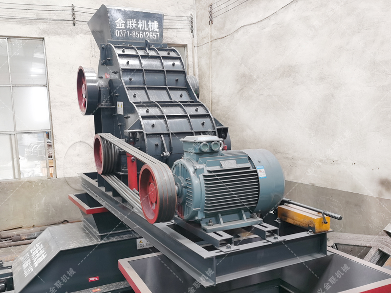 無篩底雙級粉碎機發(fā)往甘肅 粉碎煤 無篩底雙級粉碎機發(fā)往甘肅 粉碎煤