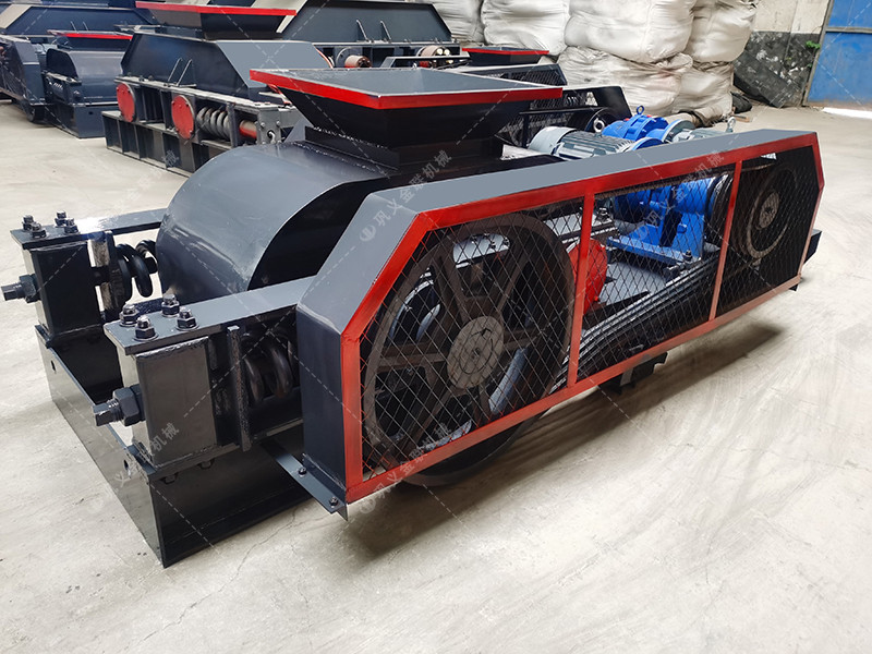 對(duì)輥破碎機(jī)廠家,小型對(duì)輥式破碎機(jī)價(jià)格,雙輥破碎機(jī)型號(hào)參數(shù)