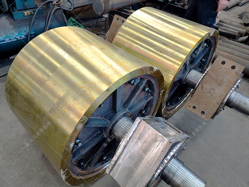 破碎煤用哪種設(shè)備比較好？齒輥機(jī)和對輥機(jī)區(qū)別在哪里？