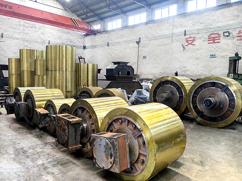 全自動(dòng)頁(yè)巖對(duì)輥制砂機(jī)的優(yōu)勢(shì)有哪些？