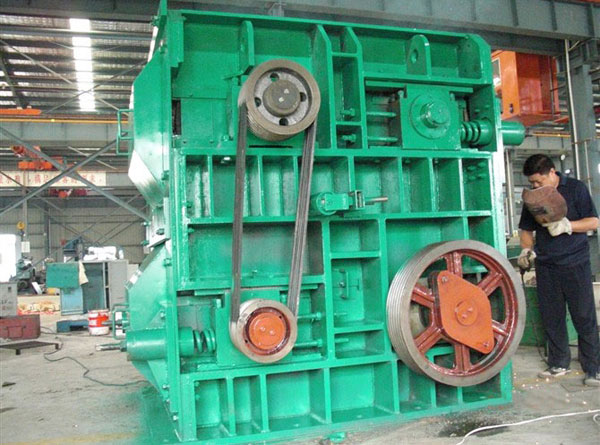 四輥破碎機(jī)價(jià)格,四輥破碎機(jī)廠家,四輥式破碎機(jī)工作原理